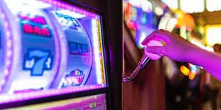 Percakapan bantuan hotowin di ponsel